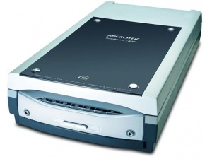 Microtek ScanMaker i800